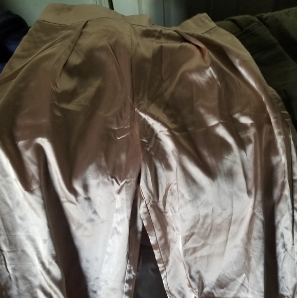 Large Ky satin silk set want my look - Picture 3 of 6